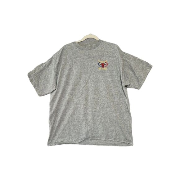 Rare VTG Men's NBA Chicago Bulls  Repeat Three Peat Embroided Starter  Shirt XXL - Picture 1 of 9